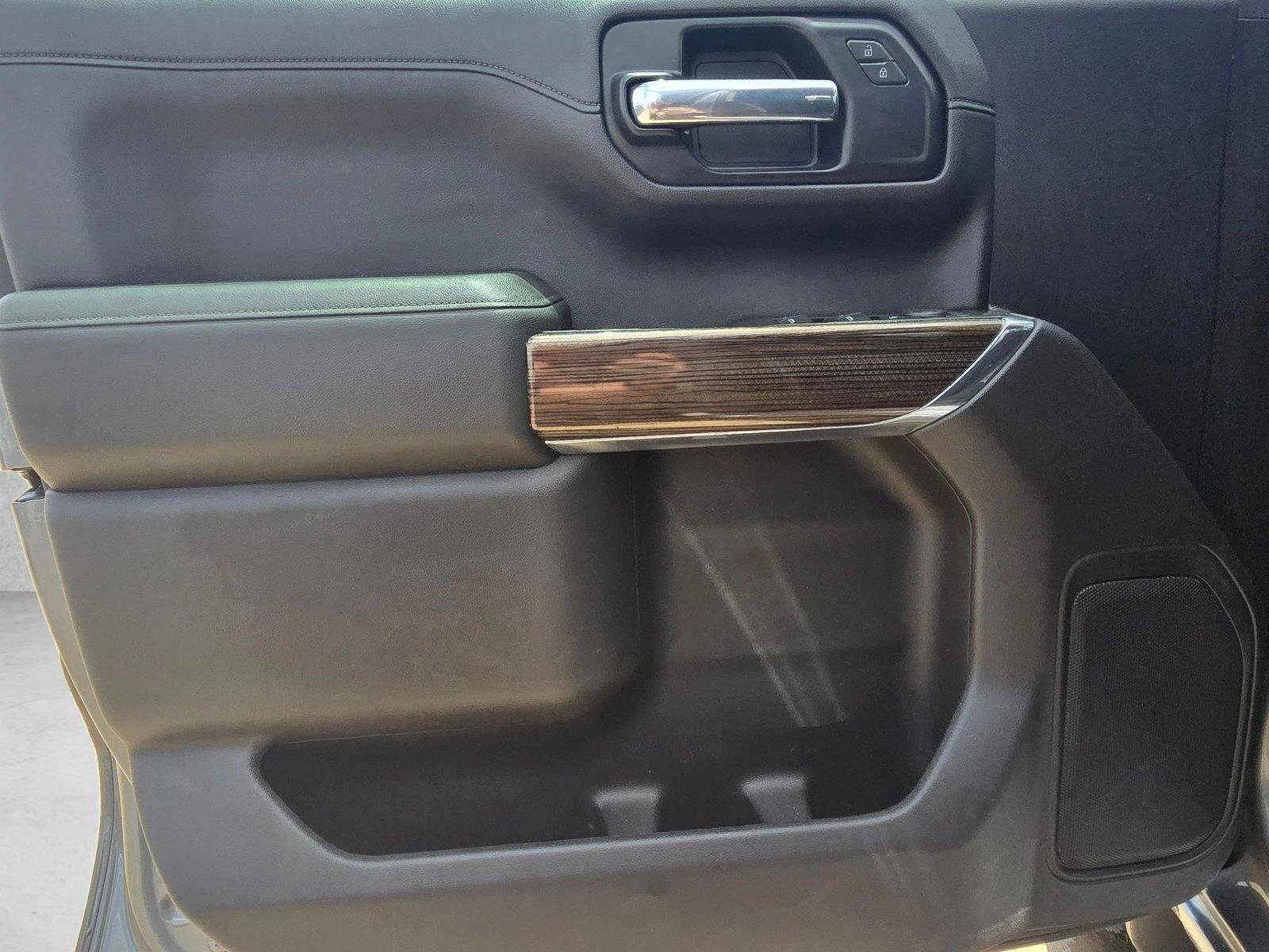 Used 2020 Chevrolet Silverado 1500 RST w/ Texas Edition RWD image 11