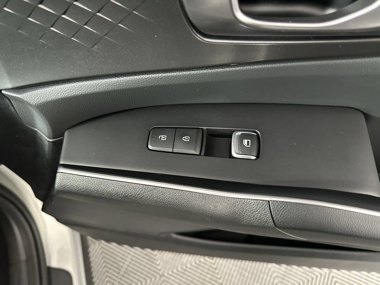 Certified 2026 Kia Sorento S AWD/4WD image 13