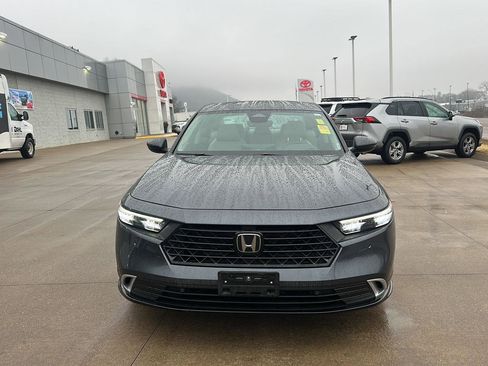 Used 2023 Honda Accord Touring image 15