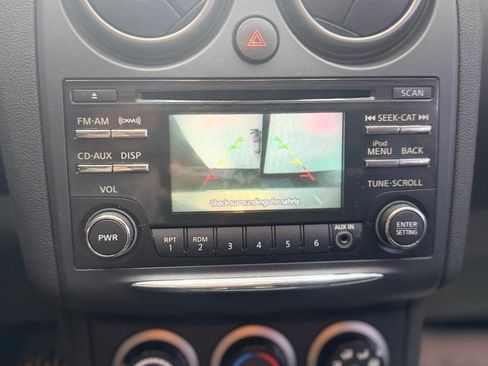 Used 2014 Nissan Rogue S w/ Convenience Package AWD/4WD image 27