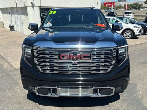 Used 2024 GMC Sierra 1500 Denali AWD/4WD image 2