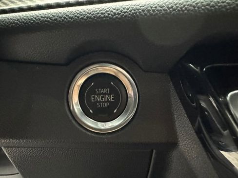 Used 2026 Chevrolet Traverse High Country w/ LPO, Floor Liner Package FWD image 25