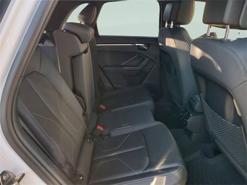 Used 2021 Audi Q3 2.0T Premium Plus w/ Premium Plus Package image 34