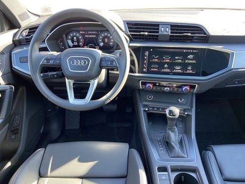 Certified 2025 Audi Q3 2.0T Premium w/ Convenience Package image 12