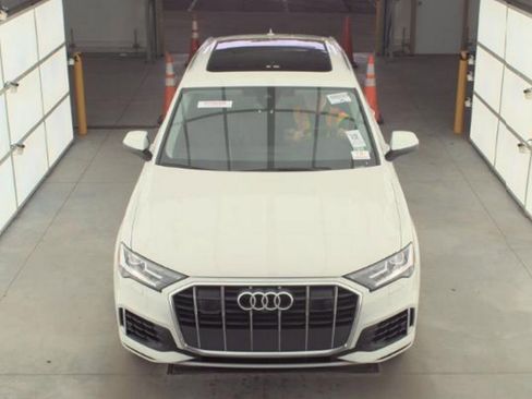 Used 2023 Audi Q7 3.0T Premium Plus AWD/4WD image 3