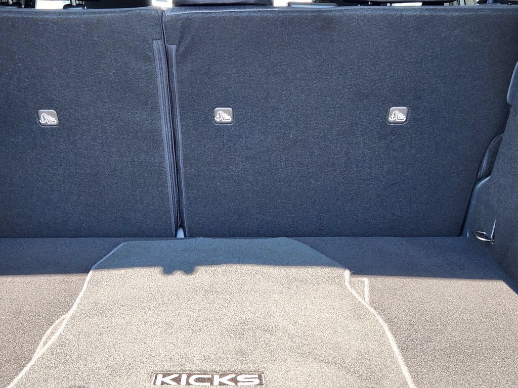 Certified 2025 Nissan Kicks SV AWD/4WD image 25