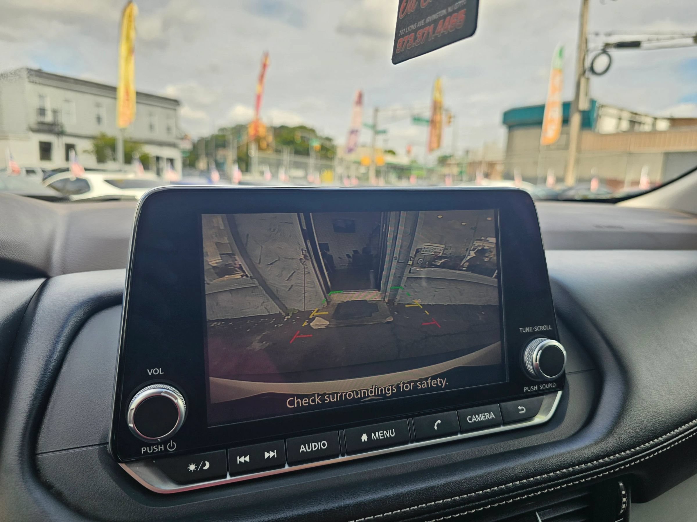 Used 2021 Nissan Rogue S AWD/4WD image 25