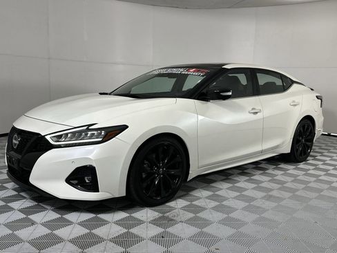 Certified 2023 Nissan Maxima SR w/ Sport Mat Group FWD image 4