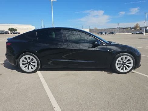 Used 2021 Tesla Model 3 Standard Range Plus image 4