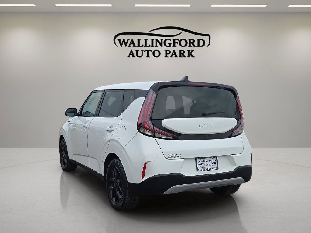 Used 2023 Kia Soul S FWD image 6