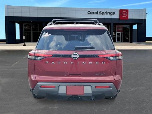 New 2026 Nissan Pathfinder Platinum FWD image 3