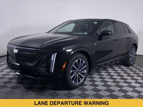 Certified 2024 Cadillac Lyriq Sport AWD/4WD image 18