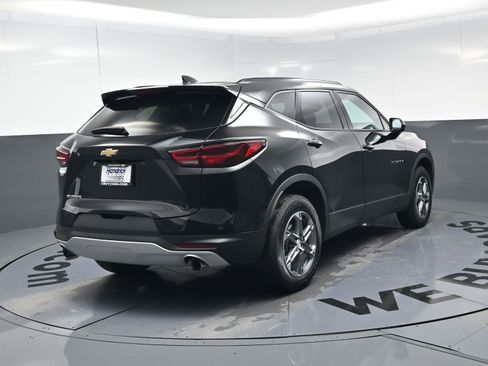Certified 2024 Chevrolet Blazer LT w/ Convenience Package image 9