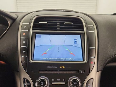 Used 2019 Lincoln Nautilus Reserve image 36