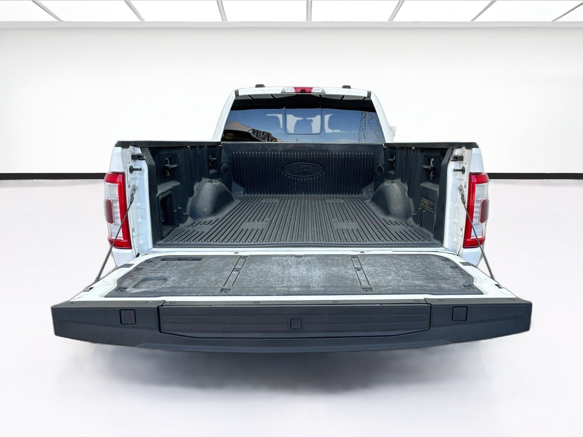 Used 2021 Ford F150 Platinum w/ Equipment Group 701A High AWD/4WD image 18
