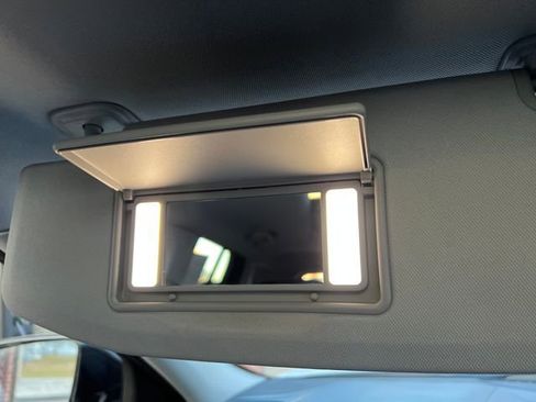 Used 2022 Jeep Grand Cherokee Limited 4xe image 34