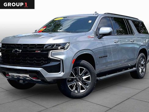 Certified 2023 Chevrolet Suburban Z71 w/ Luxury Package AWD/4WD image 1
