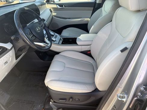 Used 2020 Hyundai Palisade SEL w/ Premium Package FWD image 11