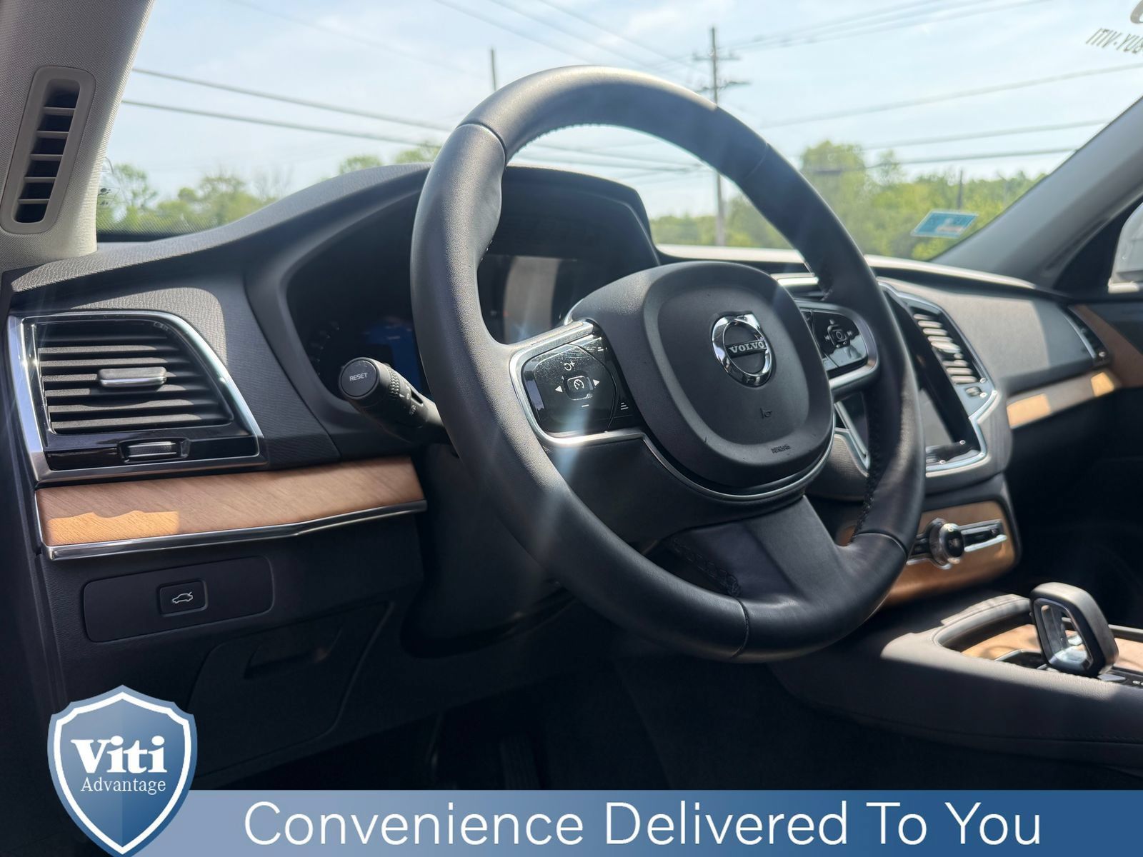 Certified 2023 Volvo XC90 B6 Plus w/ Protection Package Premier AWD/4WD image 18