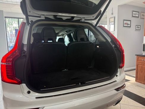 Used 2018 Volvo XC90 T8 Inscription w/ Luxury Package image 9