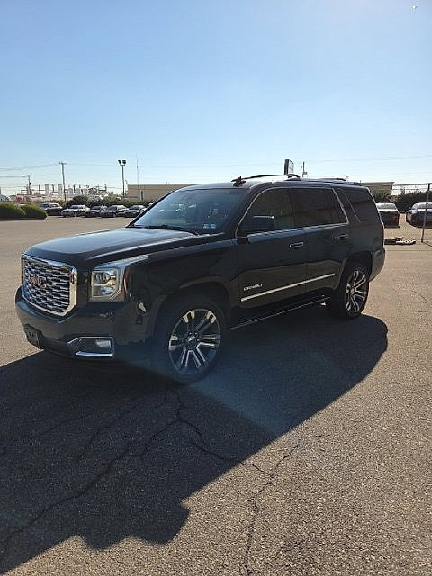 Used 2019 GMC Yukon Denali w/ Denali Ultimate Package AWD/4WD image 4