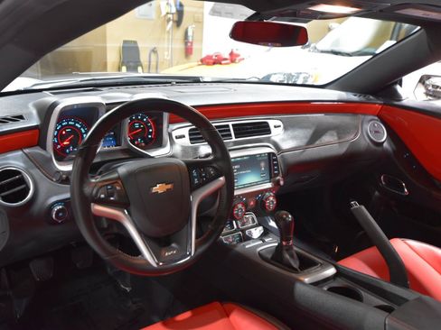 Used 2014 Chevrolet Camaro SS w/ RS Package RWD image 15