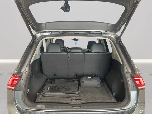 Certified 2024 Volkswagen Tiguan SE AWD/4WD image 25