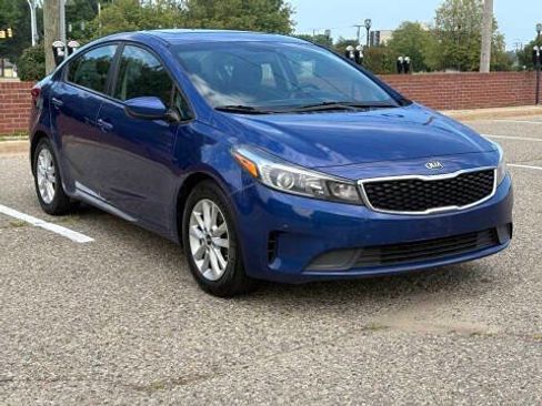 Used 2017 Kia Forte S image 6