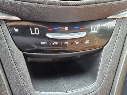 Used 2025 Cadillac XT5 Premium Luxury FWD image 21