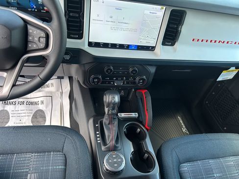 New 2026 Ford Bronco Heritage Edition AWD/4WD image 24