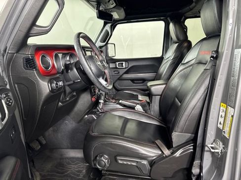 Used 2019 Jeep Wrangler Unlimited Rubicon AWD/4WD image 11