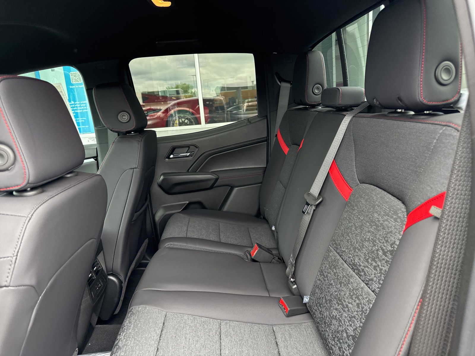 New 2026 Chevrolet Colorado Z71 AWD/4WD image 17