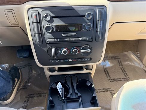 Used 2005 Ford Freestar SEL FWD image 14