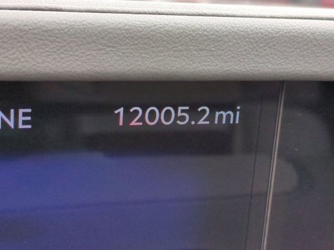 Used 2025 Lincoln Nautilus Reserve image 28