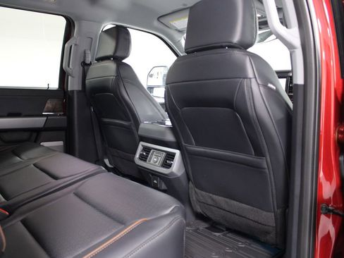 New 2026 Ford F250 Lariat w/ Black Appearance Package image 33