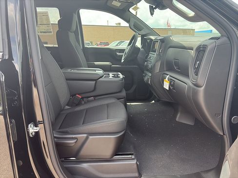 New 2026 Chevrolet Silverado 1500 Custom Trail Boss AWD/4WD image 15