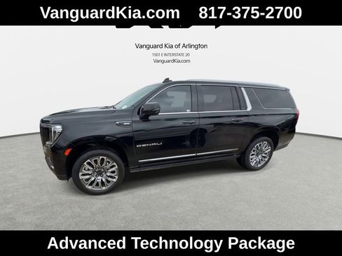 Used 2024 GMC Yukon XL Denali Ultimate AWD/4WD image 4
