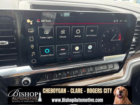 Used 2024 GMC Sierra 1500 SLE image 31