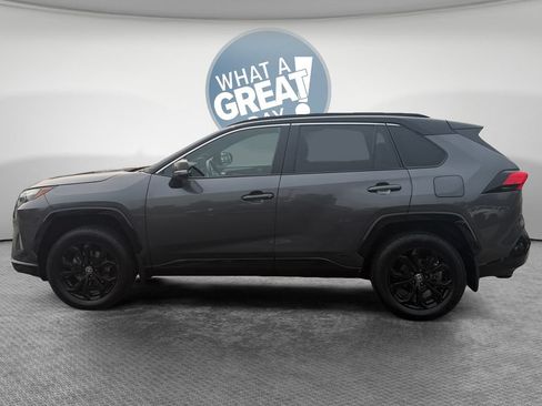 Used 2023 Toyota RAV4 XSE AWD/4WD image 7