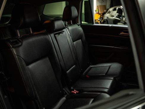 Used 2018 Volkswagen Atlas SE image 12