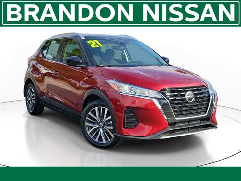 Certified 2021 Nissan Kicks SV FWD image 1