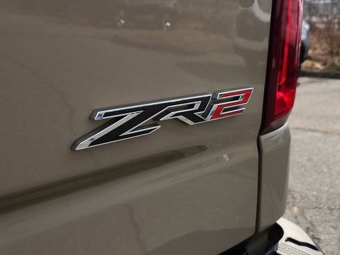 Certified 2022 Chevrolet Silverado 1500 ZR2 w/ Technology Package AWD/4WD image 31