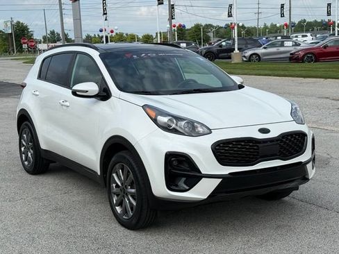 Certified 2022 Kia Sportage Nightfall Edition w/ Nighfall AWD Premium Package image 9