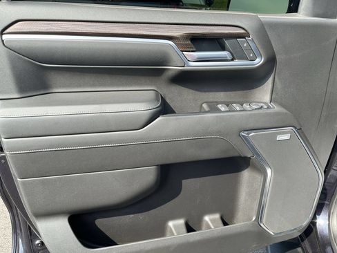 Used 2022 Chevrolet Silverado 1500 LT Trail Boss w/ LT Trail Boss Premium Package AWD/4WD image 13