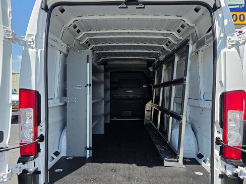 Used 2022 RAM ProMaster 3500 w/ Convenience Group FWD image 12