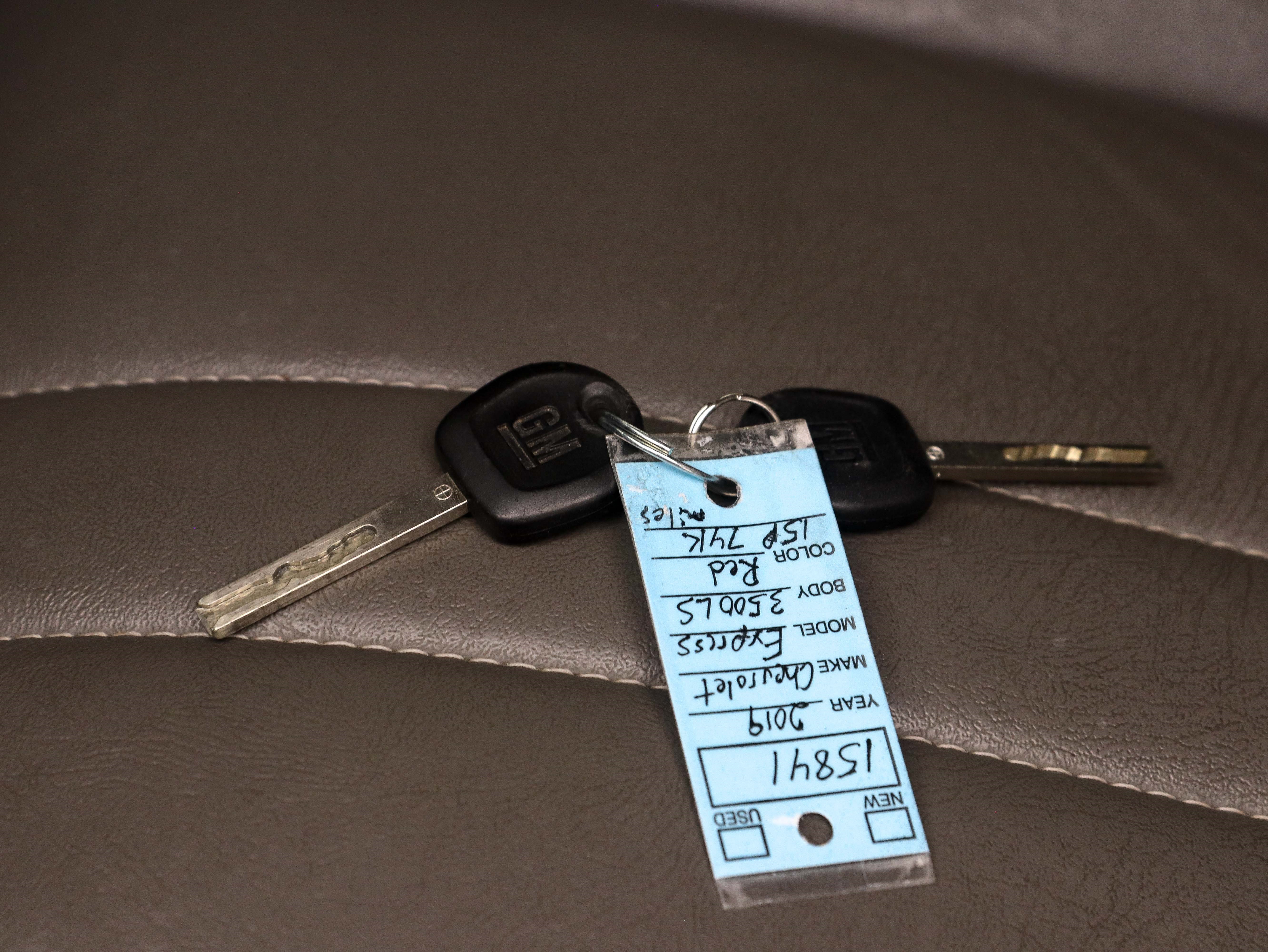 Used 2019 Chevrolet Express 3500 LS RWD image 28