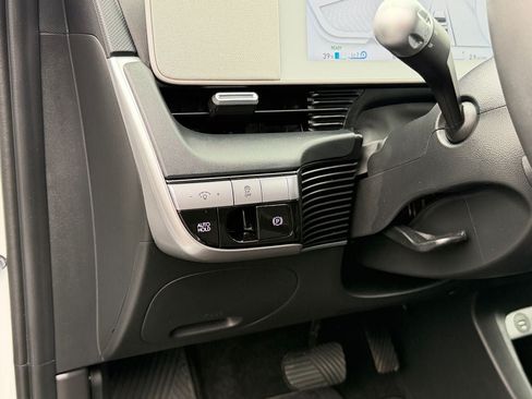 Used 2024 Hyundai Ioniq 5 SE AWD/4WD image 19