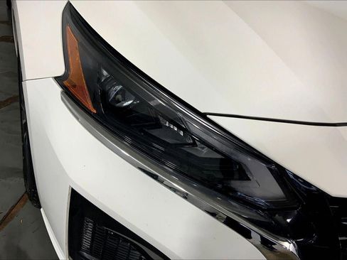 Used 2025 Nissan Altima 2.5 SV image 26