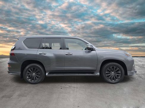 Certified 2023 Lexus GX 460 Luxury w/ Sport Design Package AWD/4WD image 9