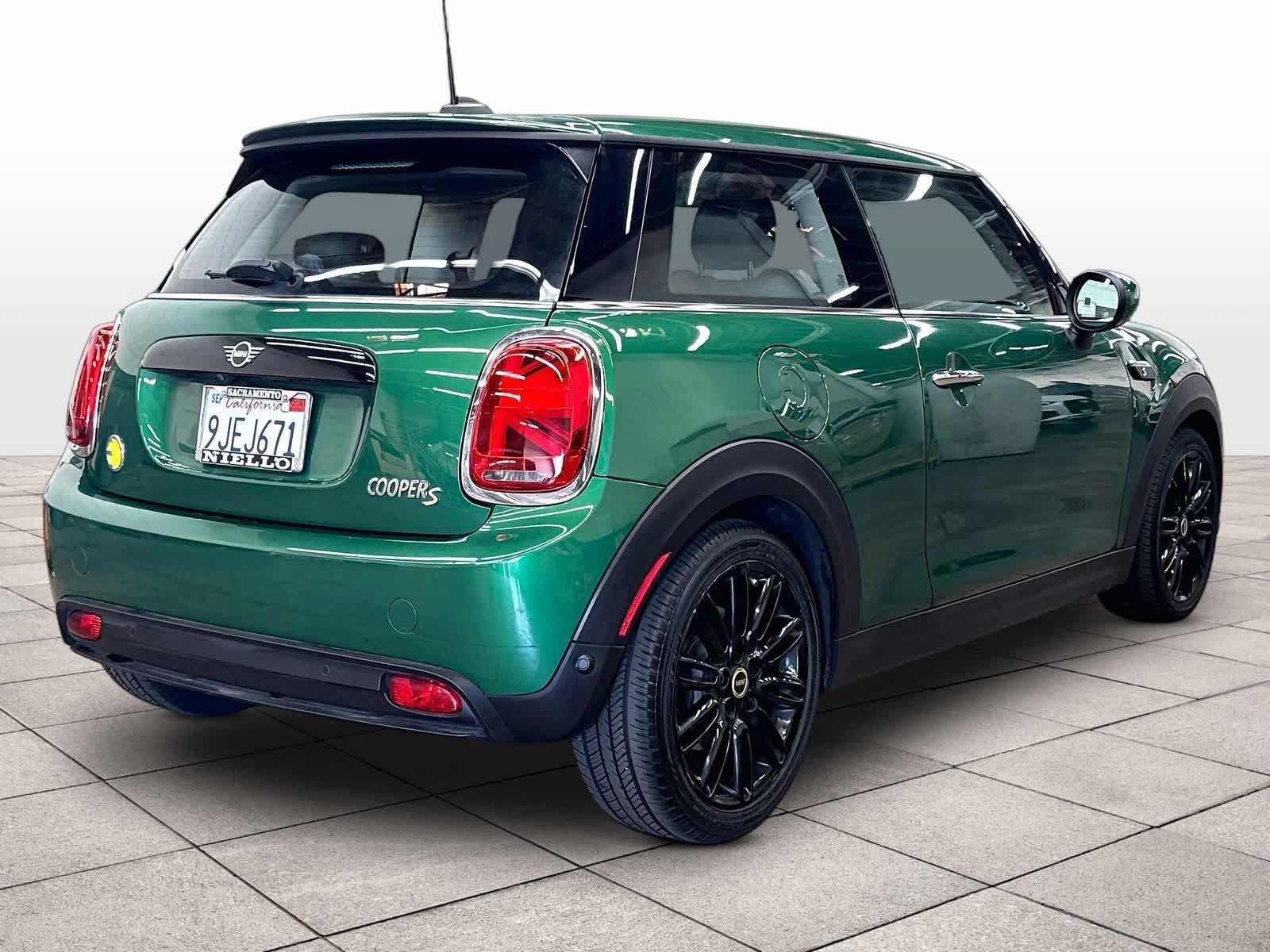 Used 2024 MINI Cooper SE FWD image 16